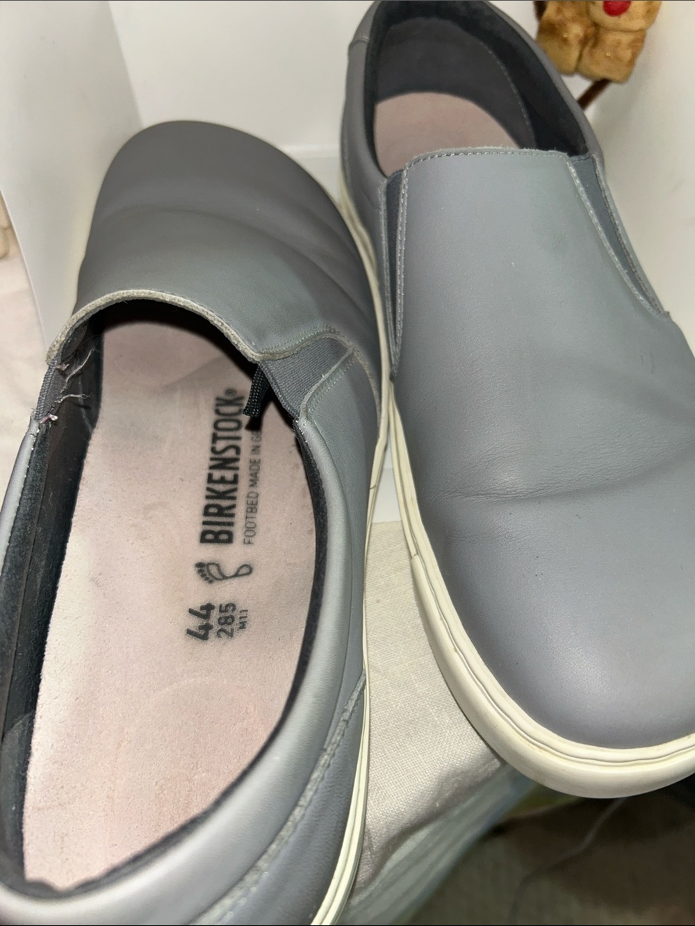 Birkenstock Men's Slip-On Loafers in Gray with White Sole size 44.  EXCELLENT.